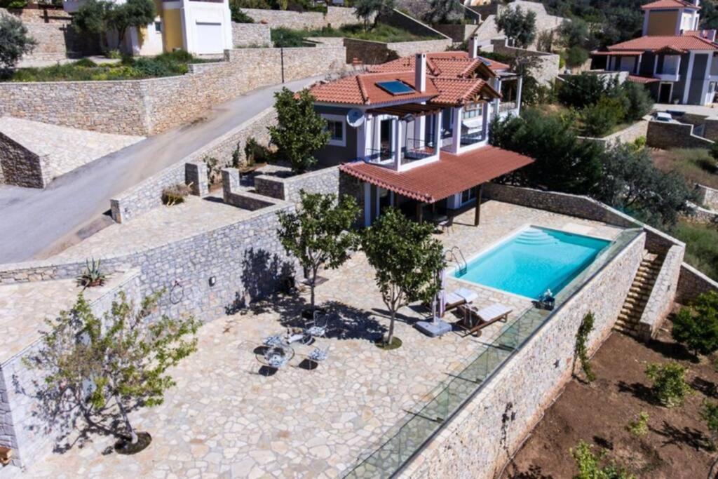 Villa Apollo Romantic Sea View Kiveri