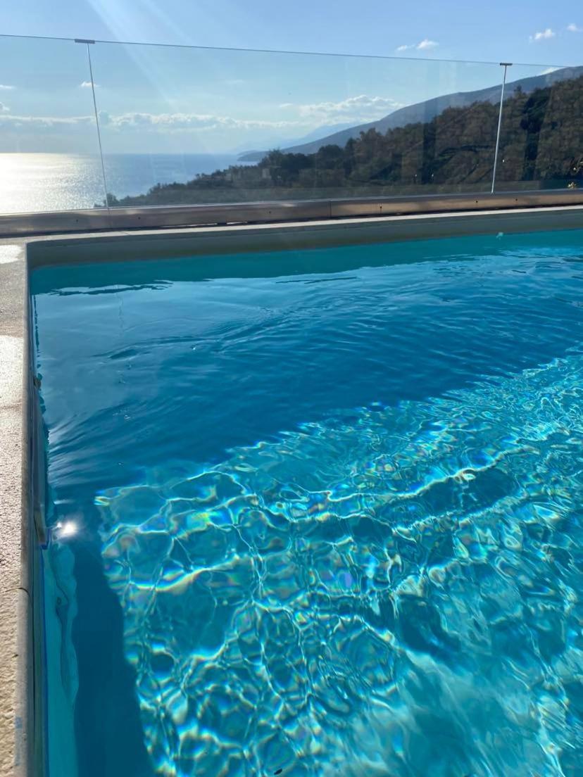 Apollo Romantic Sea View * Kiveri
